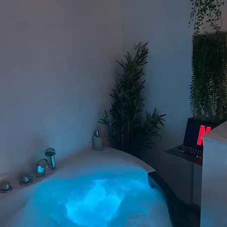 Le Somptueux, Cosy / Balneo *